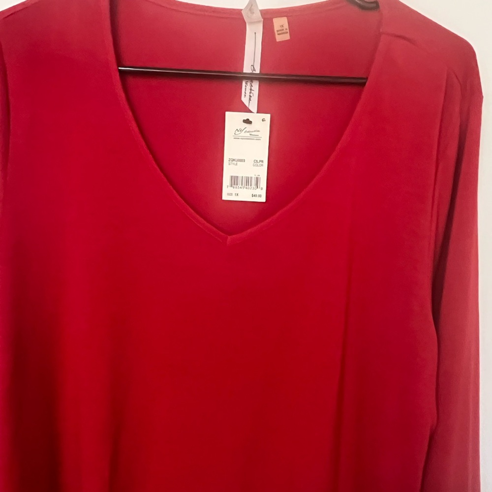 NY Collections Red Top - Picture 5 of 8